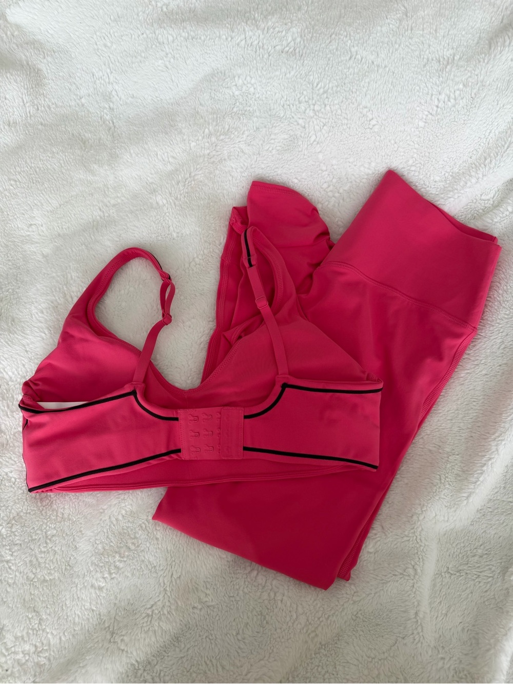 Fabletics Peony Pop Contrast-Trim Sports Bra & Leggings Set - Picture 9 of 9